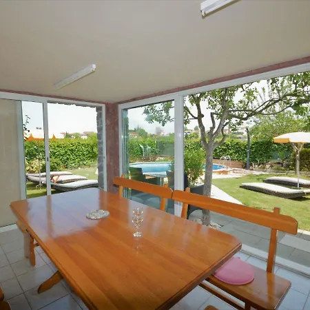 Zwei Rosen - Pul552 By Interhome Appartement